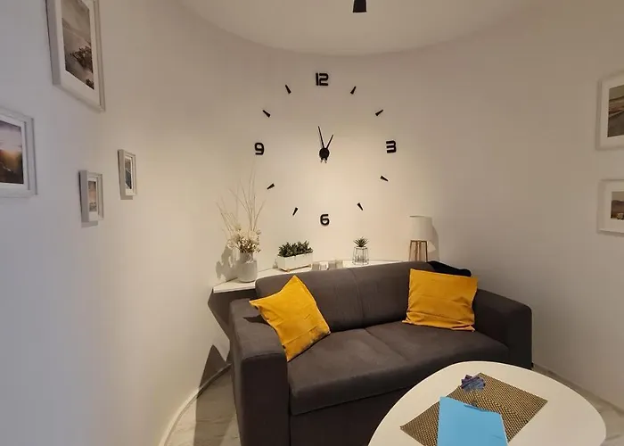 Apartment Near Congress Centre I.